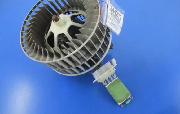 Mercedes-Benz Vaneo W414 Heater fan/blower
