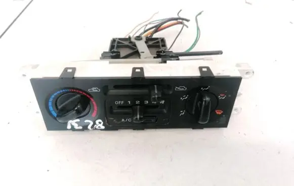 Subaru Forester SF Climate control unit