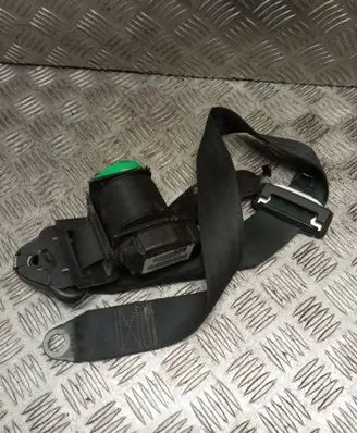 Rear seatbelt