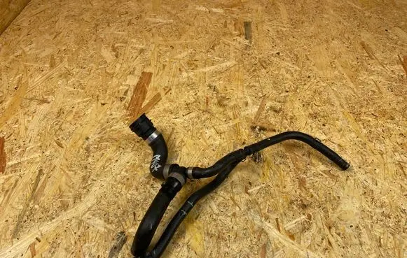 Audi A1 Engine coolant pipe/hose 2Q0122101CH