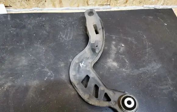 Mercedes-Benz GLA W156 Rear upper control arm/wishbone A2463501006