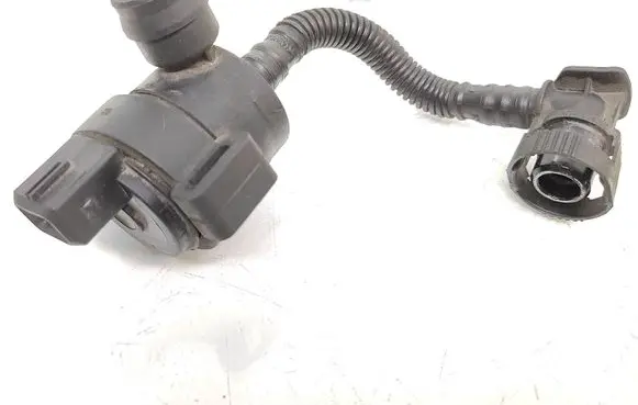 BMW 5 E60 E61 Valve vacuum 7551262 07t199s
