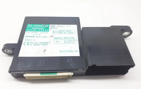 Toyota RAV 4 (XA30) Engine control unit/module ECU 2326000263 8930042050