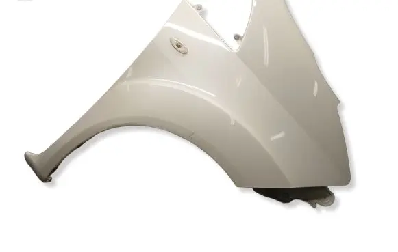 Nissan e-NV200 Fender 