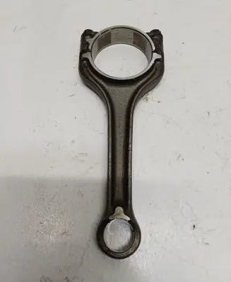 Volkswagen PASSAT B8 Connecting rod/conrod 04EBD