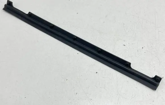 Volkswagen ID.5 Seal rubber (tailgate) 11E827703C 25042219
