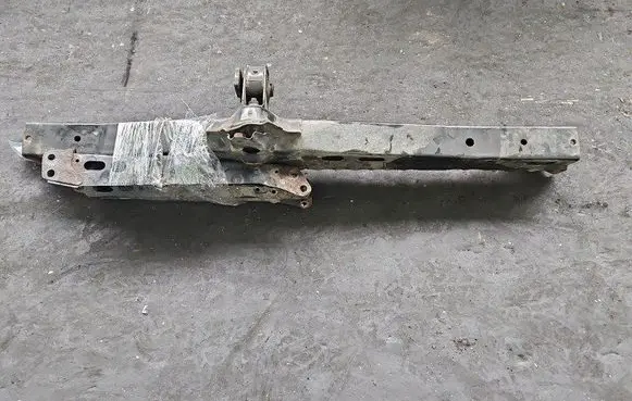 Toyota Avensis T270 Front axle beam IMPRK1444791