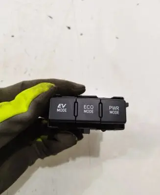 Toyota Auris E180 Other switches/knobs/shifts 8497002060