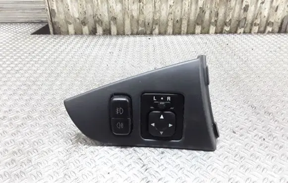 Mitsubishi Lancer Wing mirror switch