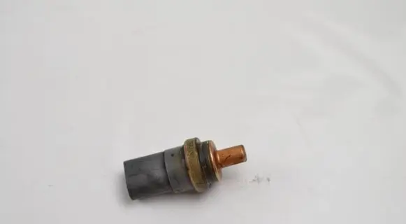 Audi A6 S6 C6 4F Coolant temperature sensor 06A919501A