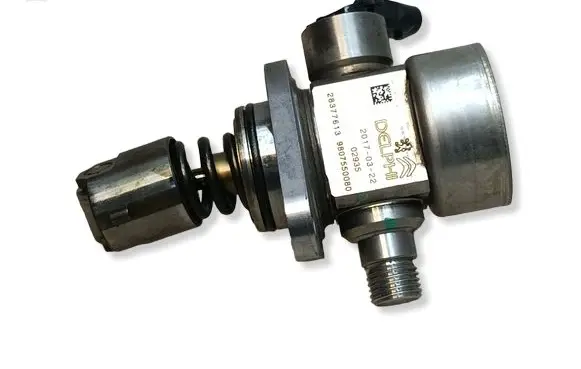 Peugeot 2008 I Fuel injection high pressure pump 9807550080