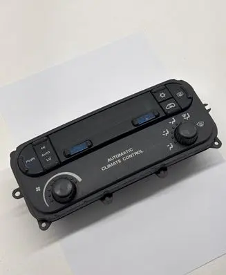 Chrysler Voyager Climate control unit P05127379AA 12239589 083400113