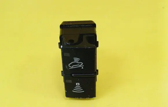 Audi A4 S4 B6 8E 8H Alarm switch 8E19621095PR