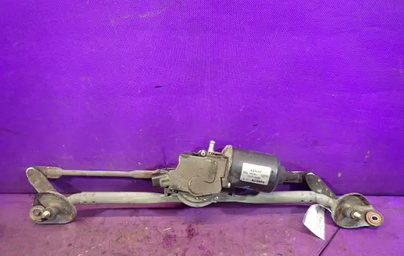 Toyota Corolla E120 E130 Front wiper linkage and motor 85110-02150