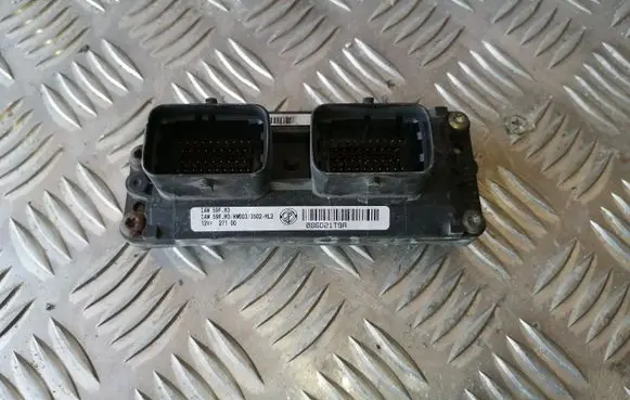 Fiat Punto (188) Engine control unit/module 46808846