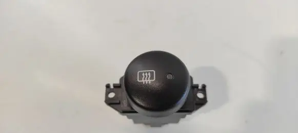 Hyundai Accent Windscreen/window heater switch 93710 22001 70626M