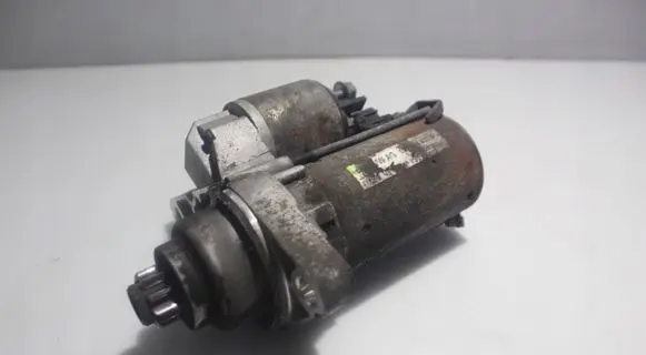 Volkswagen Polo V 6R Starter motor