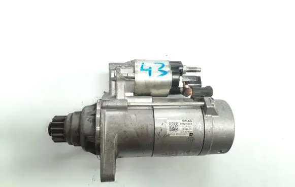 Volkswagen Golf VII Starter motor 02M911024B