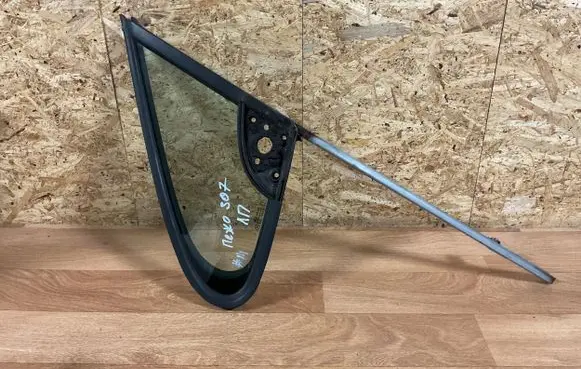 Peugeot 307 Front door vent window glass four-door 43R00048 DOT24AS2M68