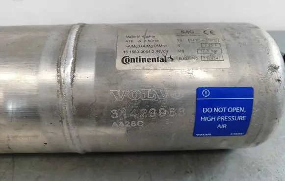 Volvo XC60 Air suspension tank/reservoir 31429963