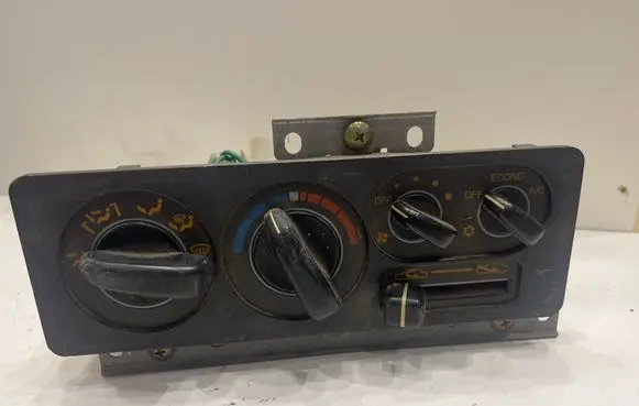 Mitsubishi Pajero Climate control unit 