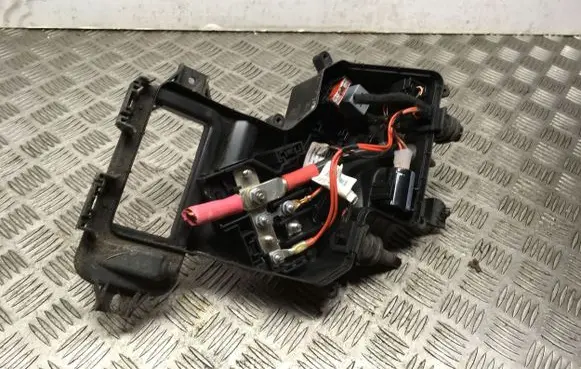 Audi A6 S6 C6 4F Fuse module 4F0971284D 4F2971284D