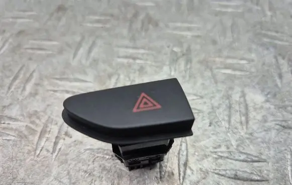 Renault Captur Hazard light switch 252907372R