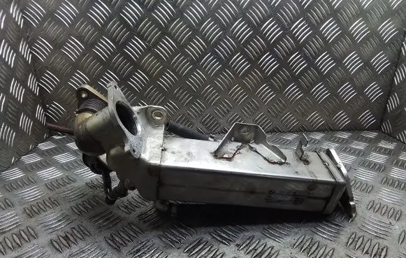 BMW 3 E90 E91 EGR valve cooler 7810751 781075107