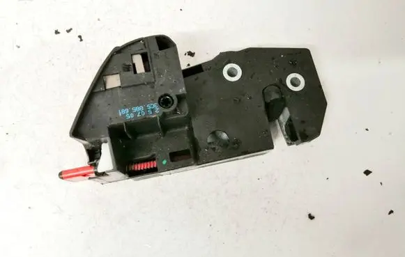 Volkswagen PASSAT B6 Seat back rest lock catch 3c5885681