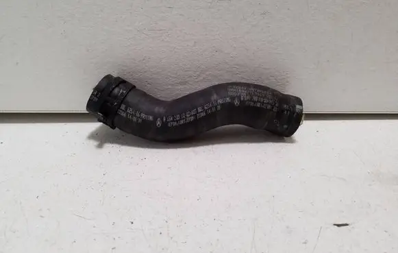 Mercedes-Benz GLB X247 Engine coolant pipe/hose A6542031802