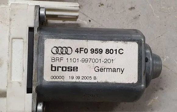 Audi A4 S4 B7 8E 8H Rear door window regulator motor 0536010002 4F0959801C