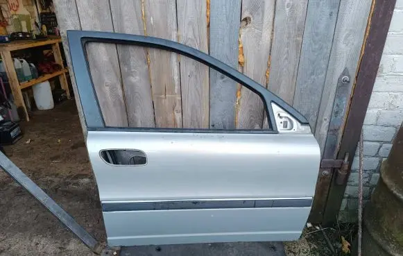 Volvo S80 Front door