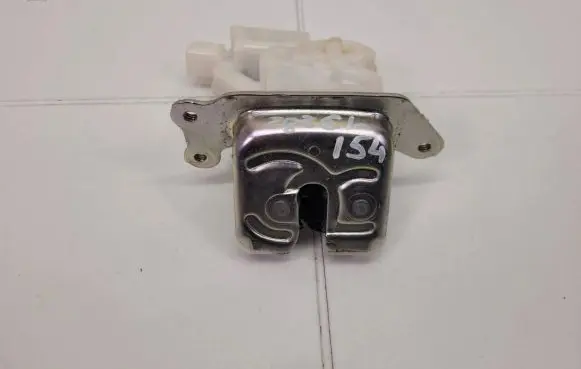 Suzuki Ignis Tailgate/trunk/boot lock/catch/latch