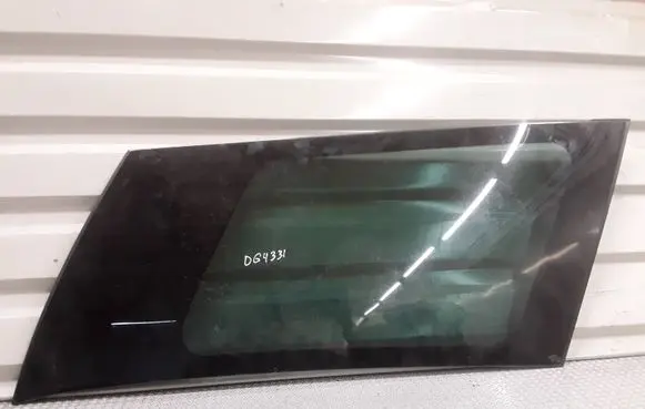 Mitsubishi Grandis Rear side window 