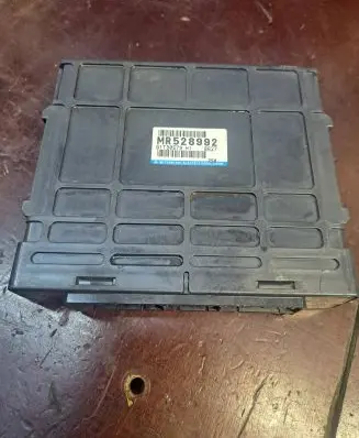 Mitsubishi Pajero Gearbox control unit/module MR528992 G1T30579