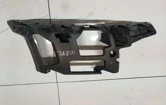 Ford Mondeo MK IV Front bumper mounting bracket 