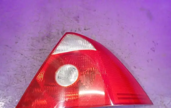 Ford Mondeo Mk III Rear/tail lights 3S7113404A