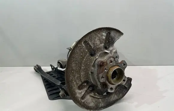BMW 5 G30 G31 G38 Rear wheel hub spindle/knuckle 6866338