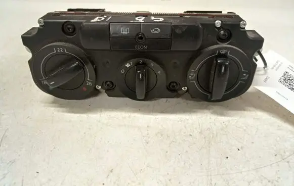 Volkswagen Golf V Climate control unit