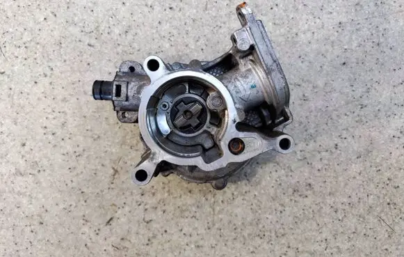 Audi TT TTS Mk2 Vacuum pump 06J145100GAOP1347 06J145100G