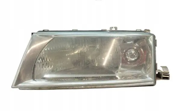Skoda Octavia Mk2 (1Z) Headlight/headlamp 1U1941015K