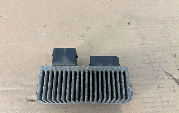 Opel Vivaro Glow plug pre-heat relay RCS812 271206395R