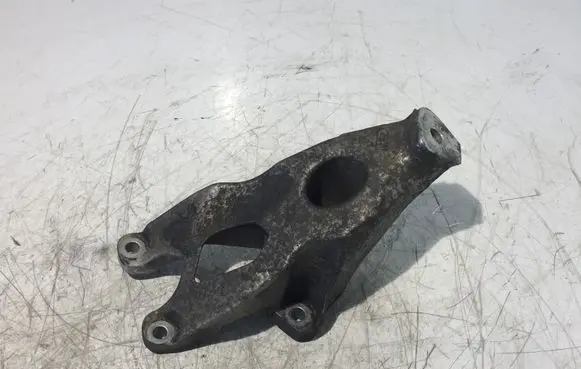 Volkswagen Transporter - Caravelle T5 Engine mounting bracket 8K0199307BP