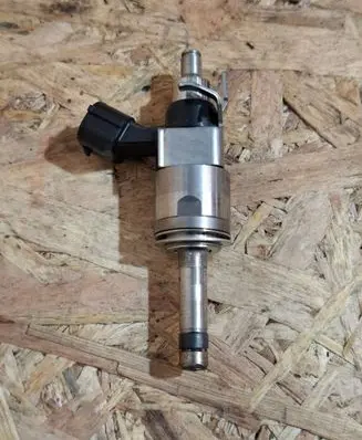 Ford Mustang VI Fuel injector JR3E9G929BB