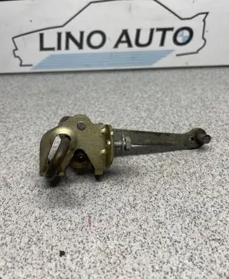 BMW 3 E36 Front door check strap stopper 1960565