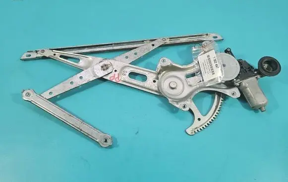Toyota RAV 4 (XA40) Front door window regulator with motor 8571035180 IMPRK1562447