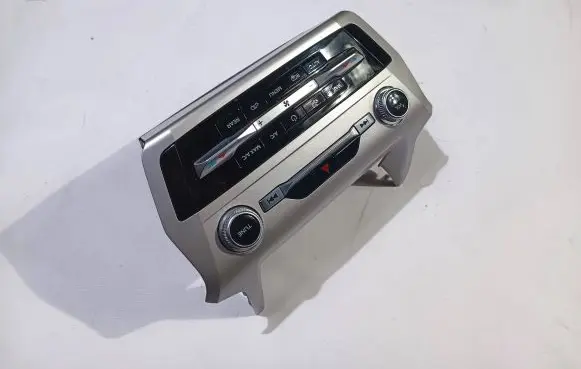 Ford Explorer VI Climate control unit LB5T-18C612-AG LB5T-18K811-AH