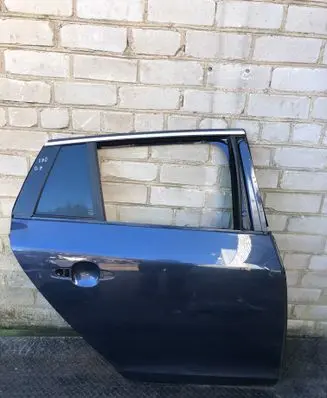 Volvo V60 Rear door 