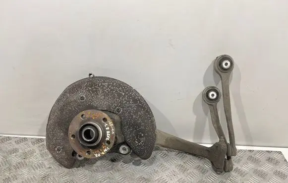 Front wheel hub spindle knuckle