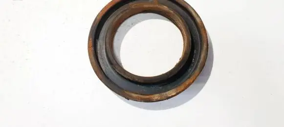 Nissan X-Trail T30 Front coil spring rubber mount 540348h500